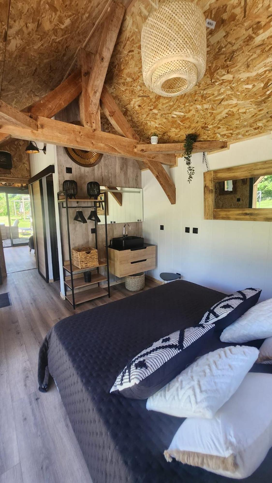Lodge Du Chateau De Feschaux Villeneuve-sous-Pymont 外观 照片