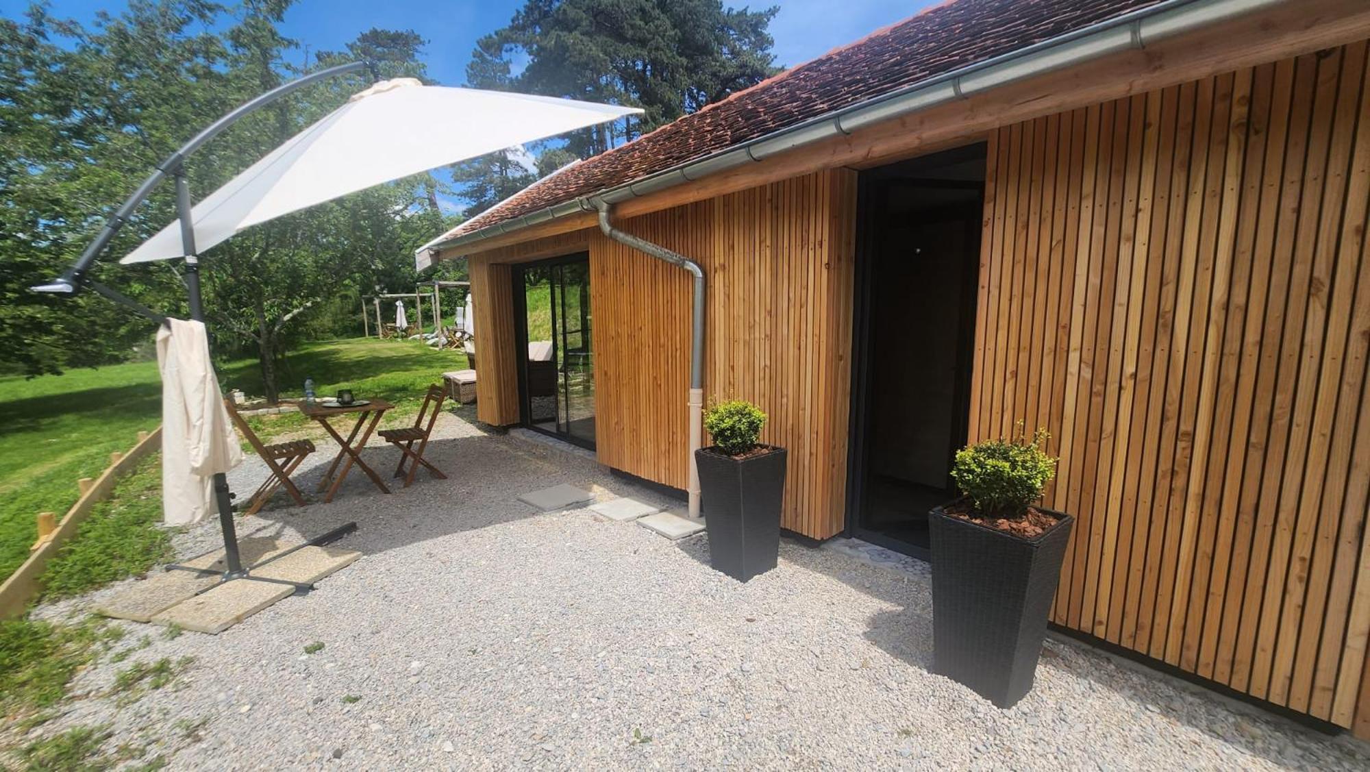 Lodge Du Chateau De Feschaux Villeneuve-sous-Pymont 外观 照片