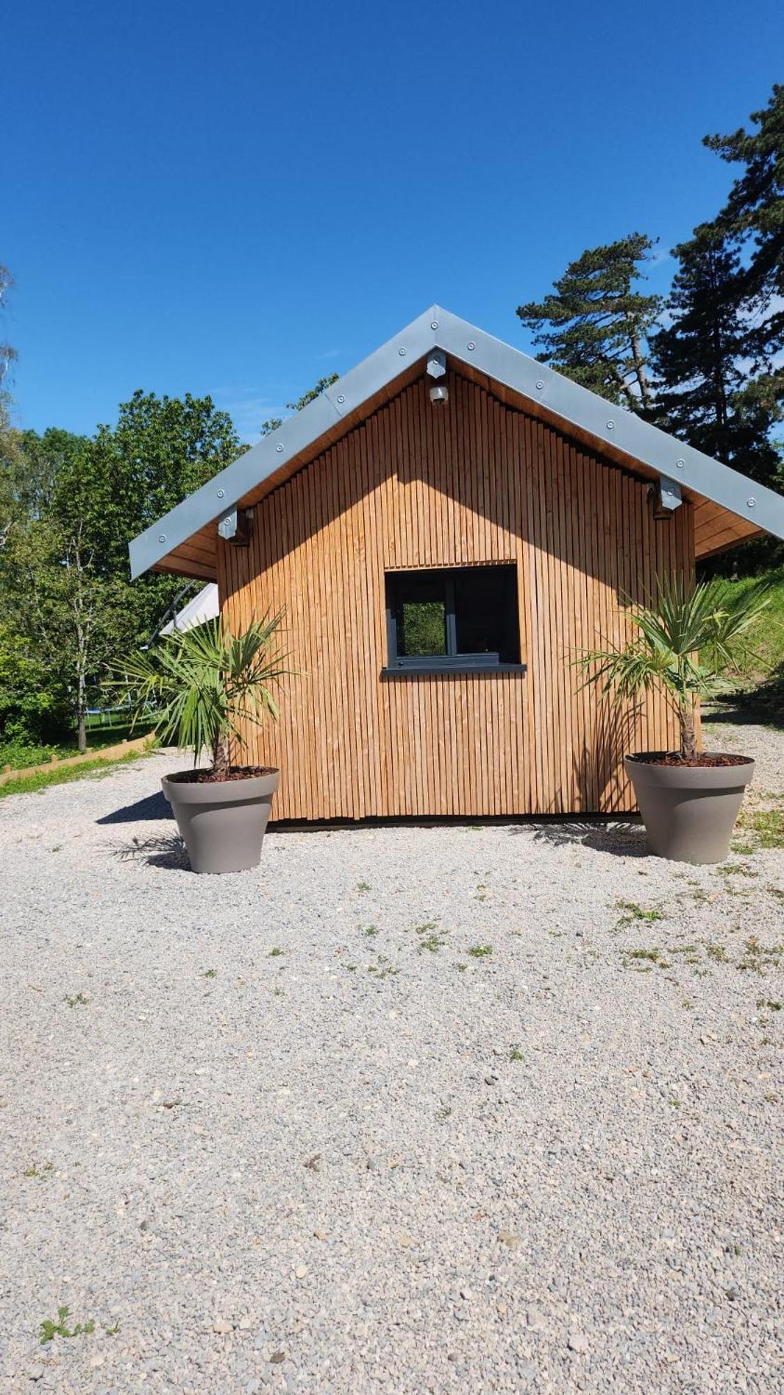 Lodge Du Chateau De Feschaux Villeneuve-sous-Pymont 外观 照片