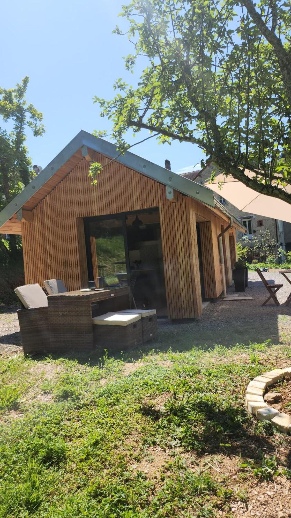 Lodge Du Chateau De Feschaux Villeneuve-sous-Pymont 外观 照片